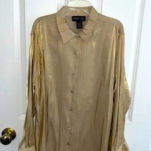 NWT! Vintage Style & Co light gold long sleeve blouse. Petite Medium